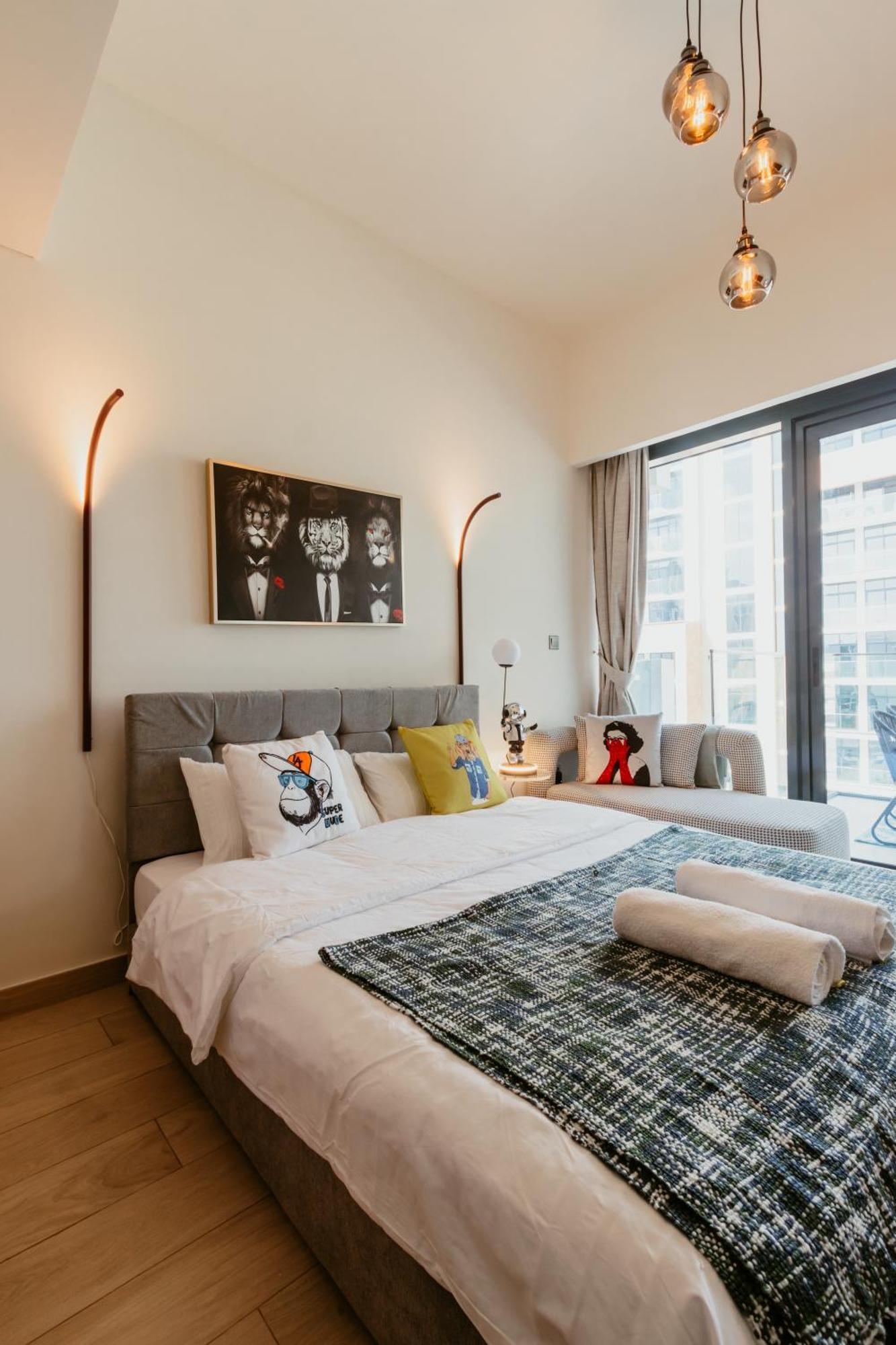 Apartment Modern Oasis: Spacious Near Downtown
